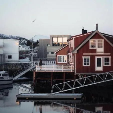 Unique Waterfront * Ballstad
