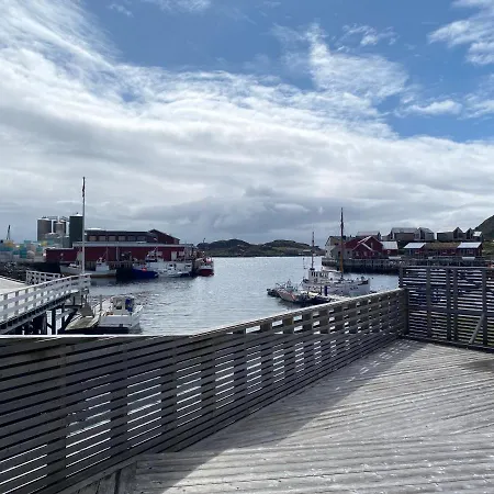 Unique Waterfront * Ballstad