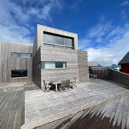 Unique Waterfront Villa *