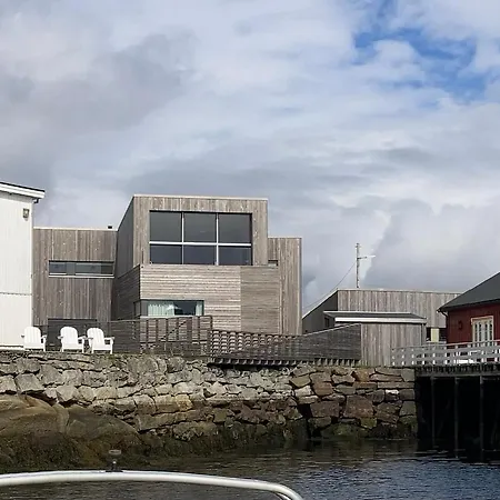 Unique Waterfront * Ballstad