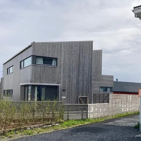 Unique Waterfront Villa *