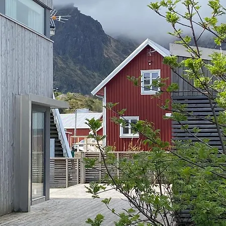 Unique Waterfront Villa Ballstad